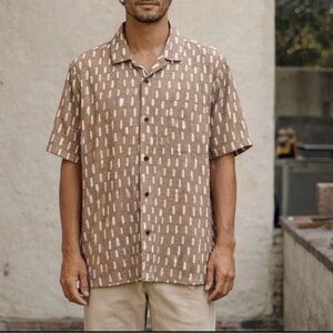 Outerknown Camp Collar BBQ Shirt Light Brown printed size Large Jonathan TV